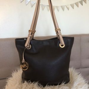 Michael Kors Jet Set Tote